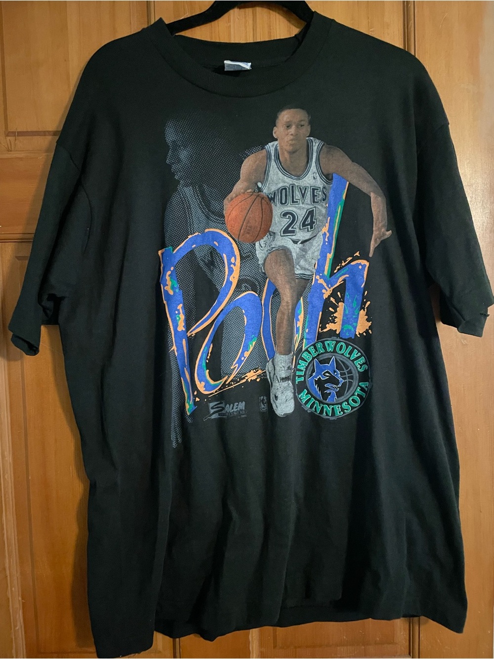 Vintage Timberwolves 'Pooh' Graphic Basketball Tee - Black